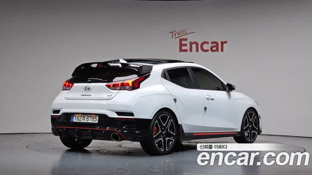 Hyundai Veloster 2022 — photo 2