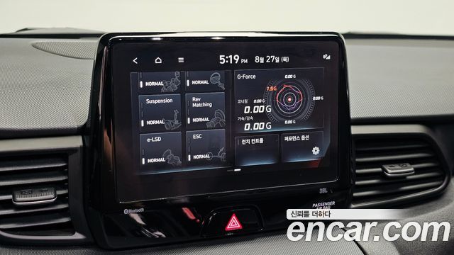 Hyundai Veloster 2022 — photo 26
