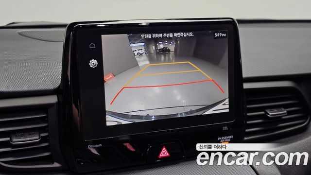 Hyundai Veloster 2022 — photo 27
