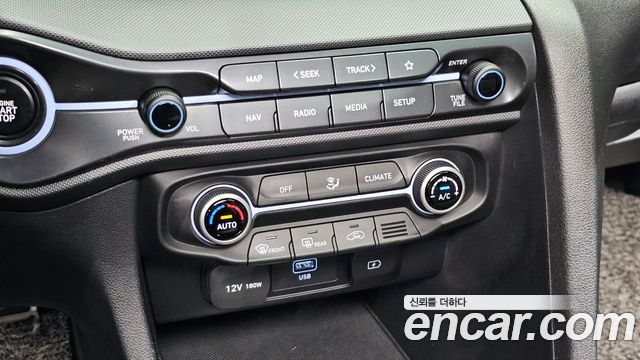 Hyundai Veloster 2022 — photo 28