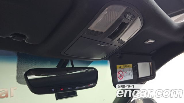 Hyundai Veloster 2022 — photo 30