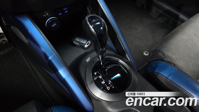 Hyundai Veloster 2016 — photo 12
