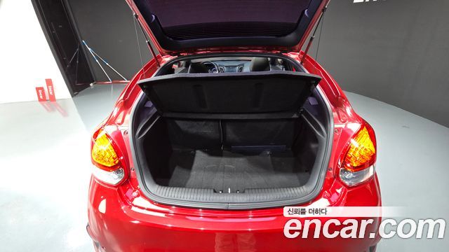 Hyundai Veloster 2016 — photo 21