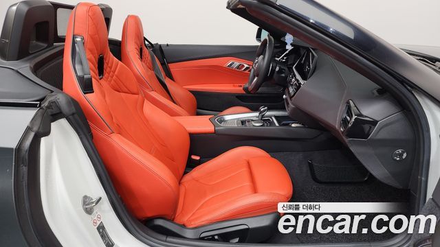 BMW Z4 2019 — photo 13