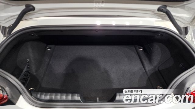 BMW Z4 2019 — photo 23