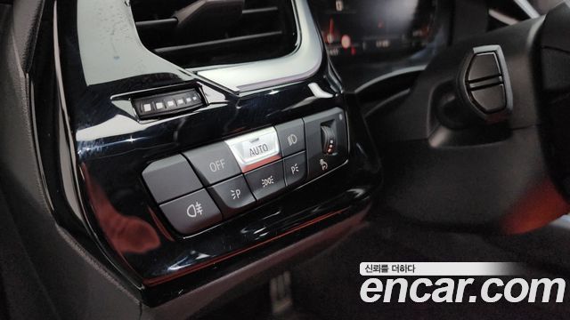 BMW Z4 2019 — photo 25