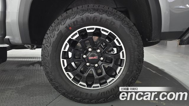 GMC Canyon 2026 — photo 7