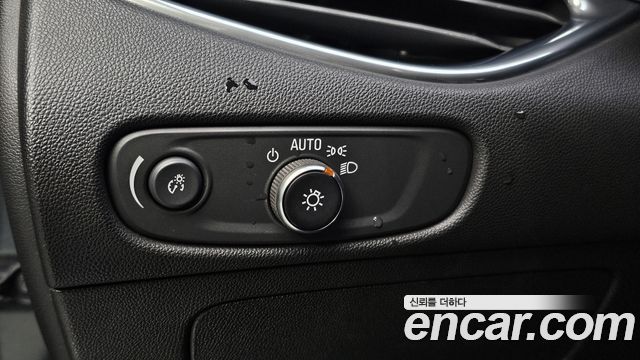 Chevrolet Korea Malibu 2018 — photo 14