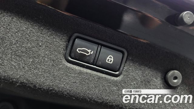 Genesis G70 2019 — photo 21