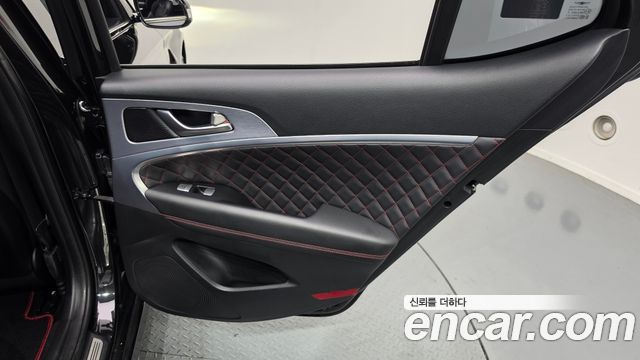 Genesis G70 2019 — photo 15