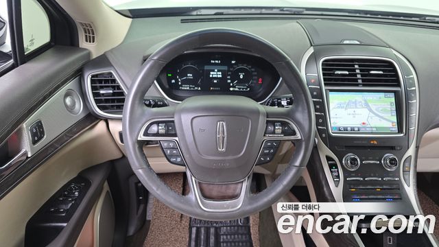 Lincoln Nautilus 2020 — photo 14