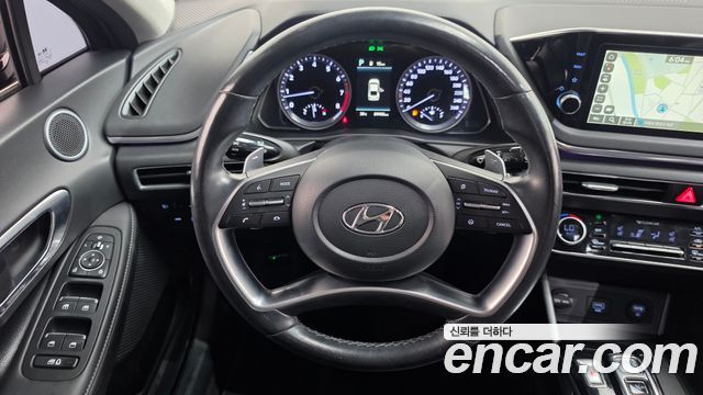 Hyundai Sonata 2022 — photo 19