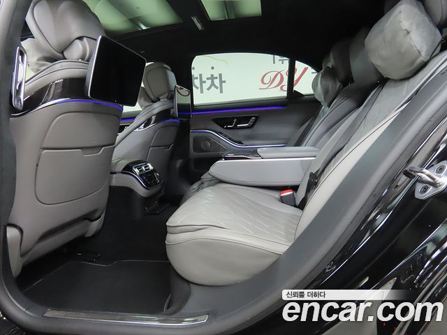 Mercedes-Benz S-Class 2021 — photo 6