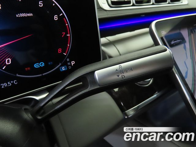 Mercedes-Benz S-Class 2021 — photo 9