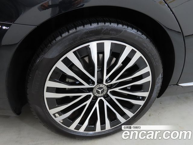 Mercedes-Benz S-Class 2021 — photo 20