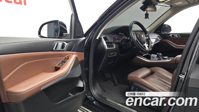 BMW X5 2022 — photo 13