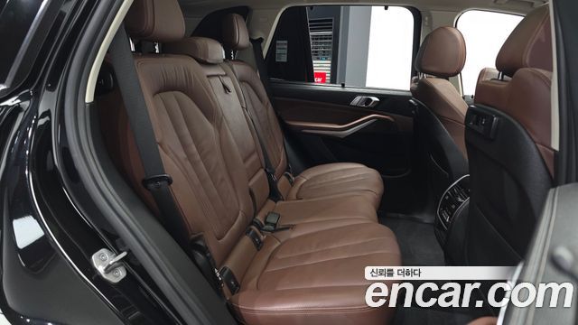 BMW X5 2022 — photo 18