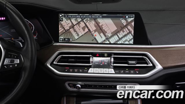 BMW X5 2022 — photo 21