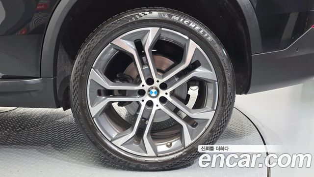 BMW X5 2022 — photo 7