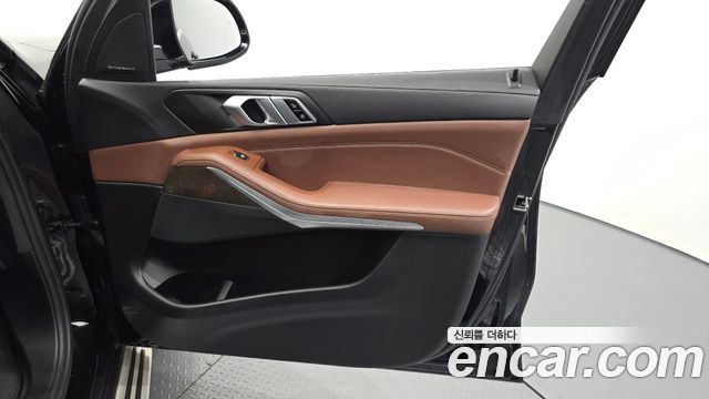 BMW X5 2022 — photo 14