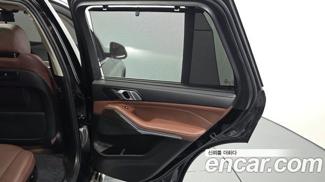BMW X5 2022 — photo 15