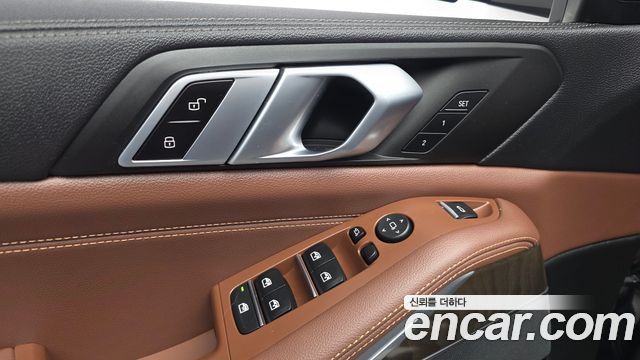 BMW X5 2022 — photo 31