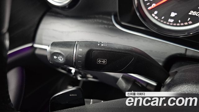 Mercedes-Benz E-Class 2017 — photo 29