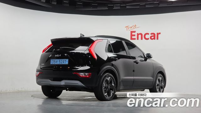 Kia Niro 2024 — photo 2