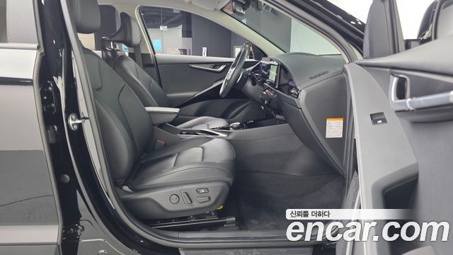 Kia Niro 2024 — photo 17