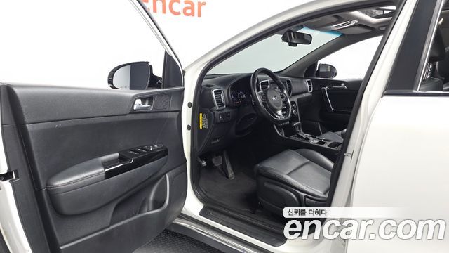 Kia Sportage 2016 — photo 10