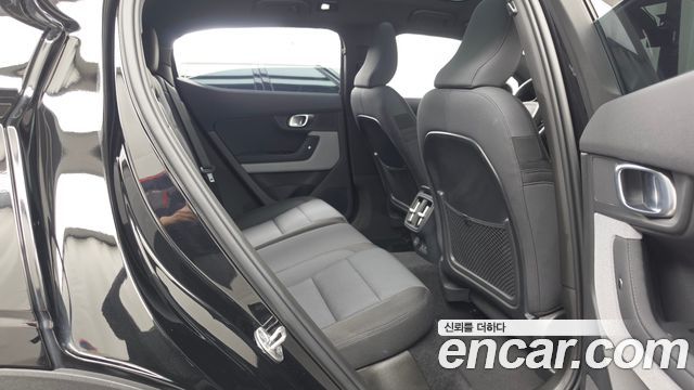 Polestar Polestar 2 2022 — photo 18