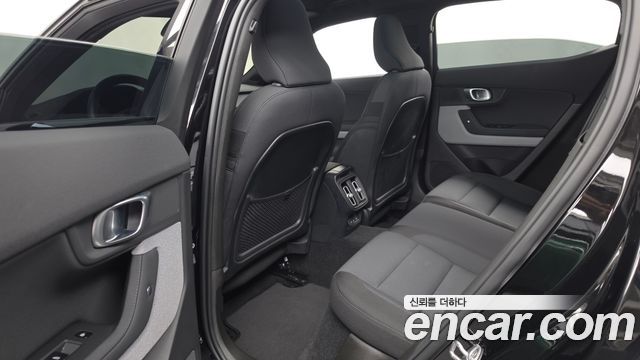 Polestar Polestar 2 2022 — photo 16