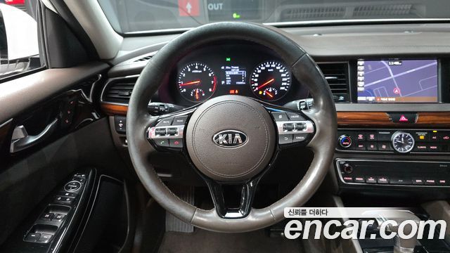 Kia K7 2016 — photo 19