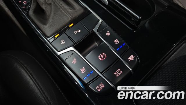 Kia K7 2016 — photo 24