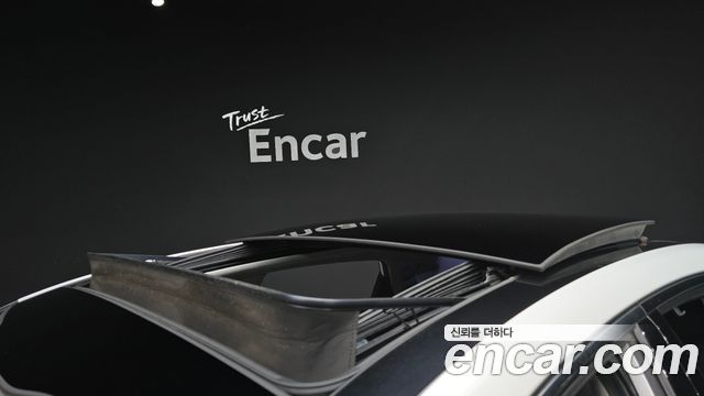 Kia K7 2016 — photo 25