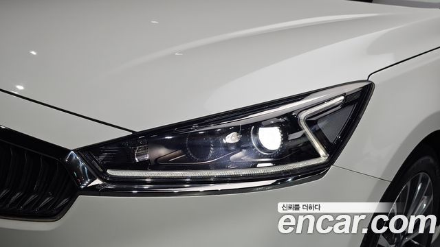Kia K7 2016 — photo 8