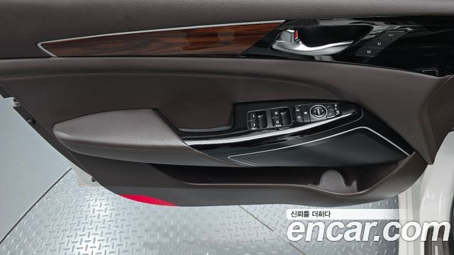 Kia K7 2016 — photo 14
