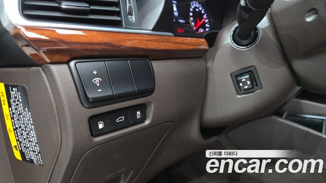 Kia K7 2016 — photo 27