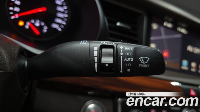 Kia K7 2016 — photo 30