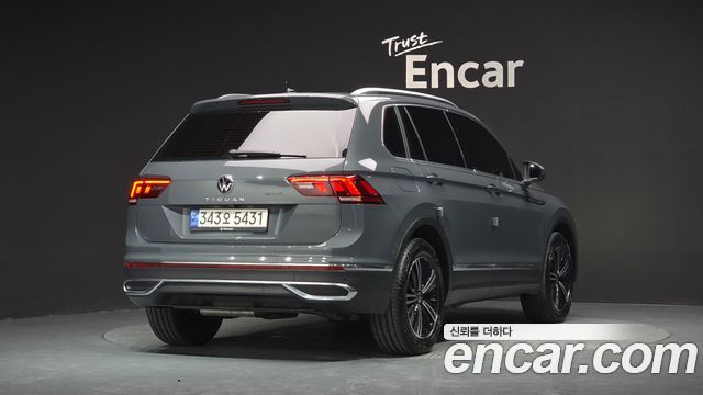 Volkswagen Tiguan 2023 — photo 2