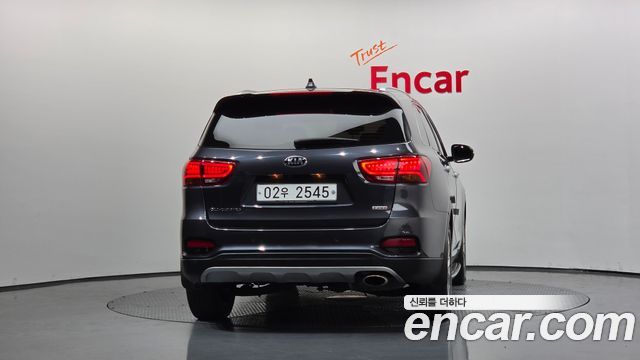 Kia Sorento 2018 — photo 4