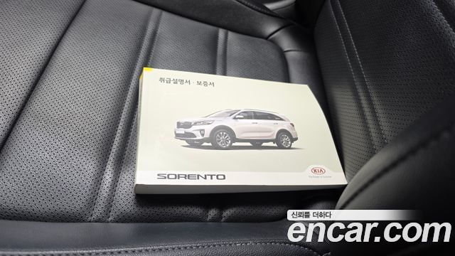 Kia Sorento 2018 — photo 32
