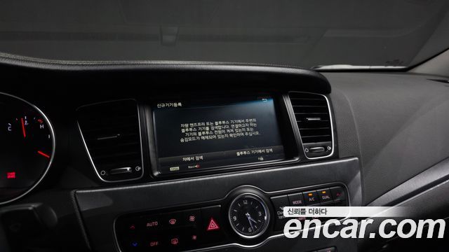 Kia K7 2013 — photo 16