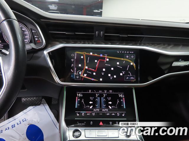 Audi A6 2022 — photo 12