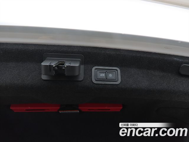 Audi A6 2022 — photo 18