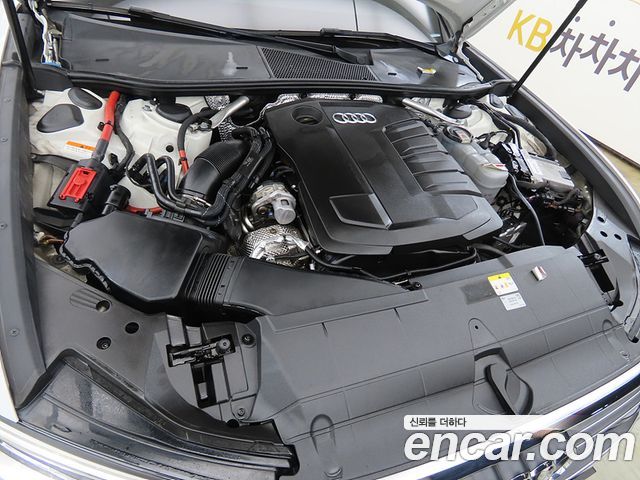 Audi A6 2022 — photo 19