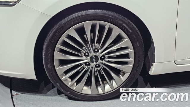 Kia K7 2017 — photo 5
