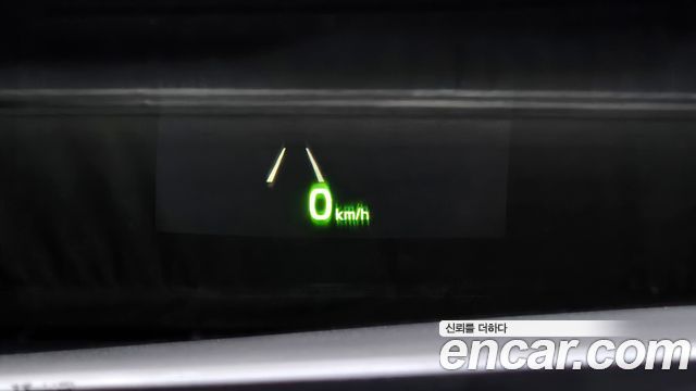 Kia K7 2017 — photo 18