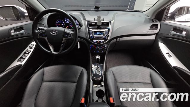 Hyundai Accent 2018 — photo 10