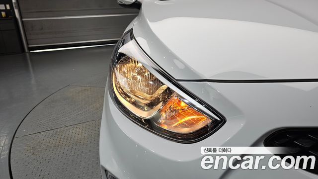Hyundai Accent 2018 — photo 8